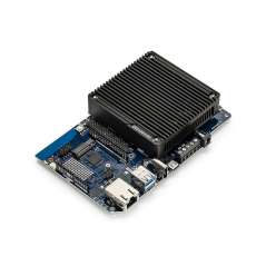 Arduino VENTUNO Q Edge AI Computer Qualcomm + STM32 Dual-Brain, 40Dense TOPS, Extensive Expansion for Industrial and Robotics