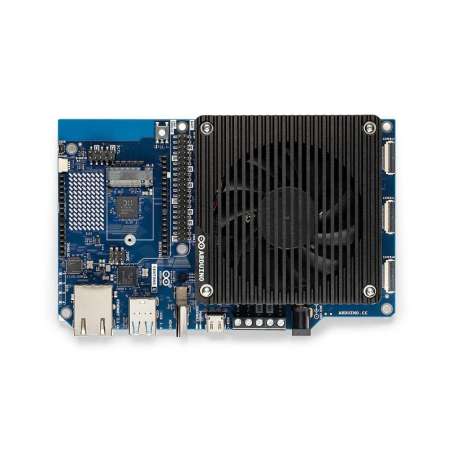 Arduino VENTUNO Q Edge AI Computer Qualcomm + STM32 Dual-Brain, 40Dense TOPS, Extensive Expansion for Industrial and Robotics